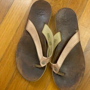 Rose Gold UGG Flip Flop
